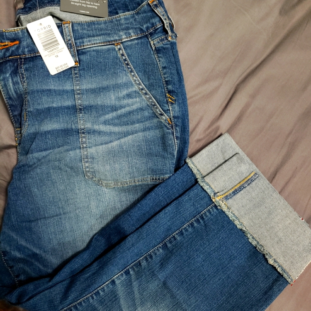 Torrid boyfriend cut crops